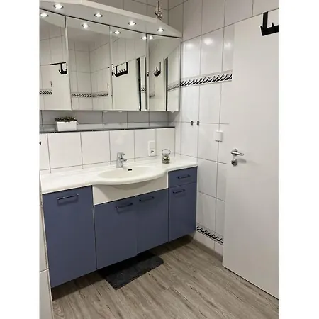 With 1 Bedroom Semesterbostad
